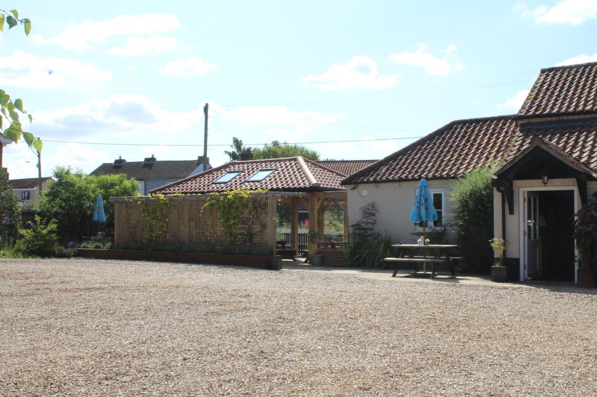The Black Swan Inn Horsham St Faith Ngoại thất bức ảnh