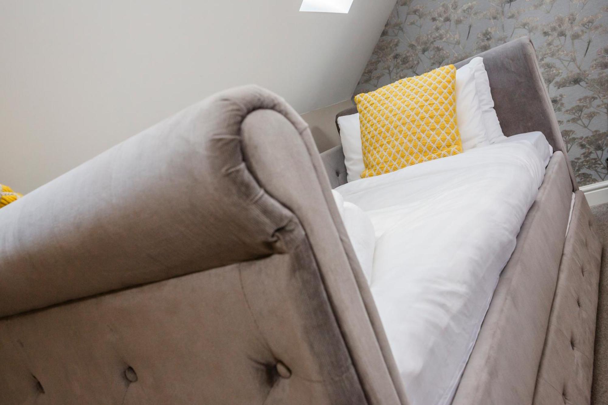 The Black Swan Inn Horsham St Faith Ngoại thất bức ảnh