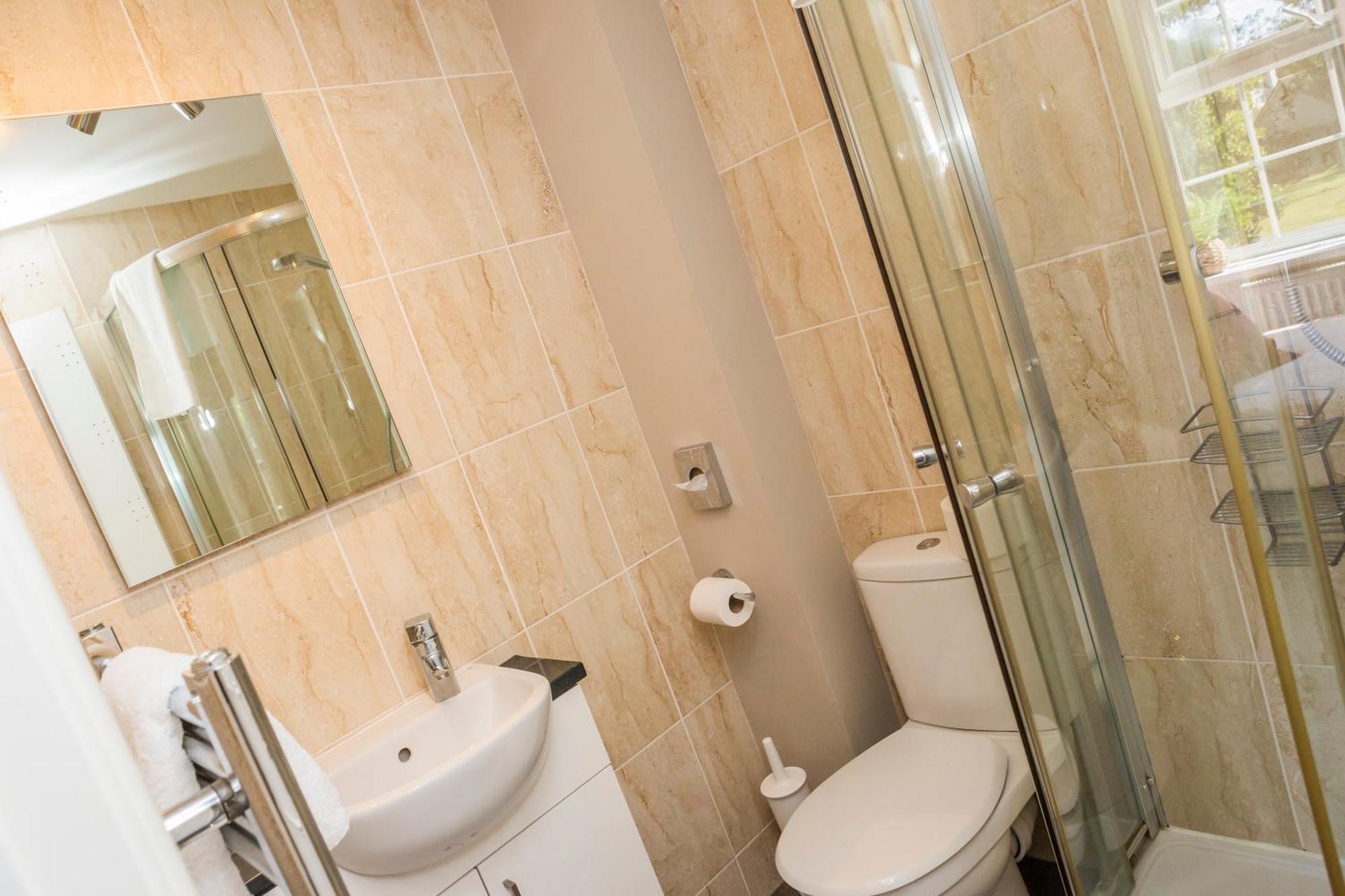 The Black Swan Inn Horsham St Faith Ngoại thất bức ảnh