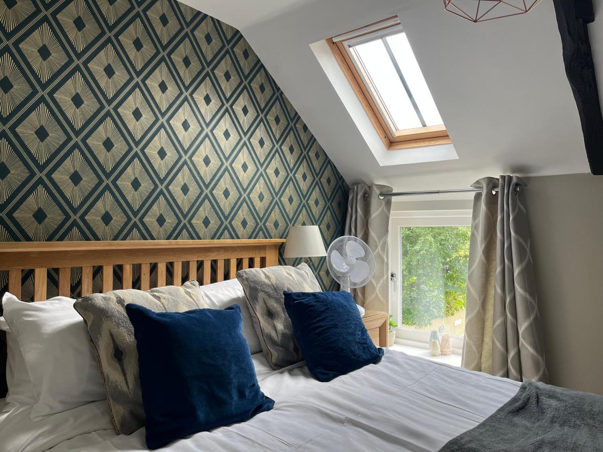 The Black Swan Inn Horsham St Faith Ngoại thất bức ảnh