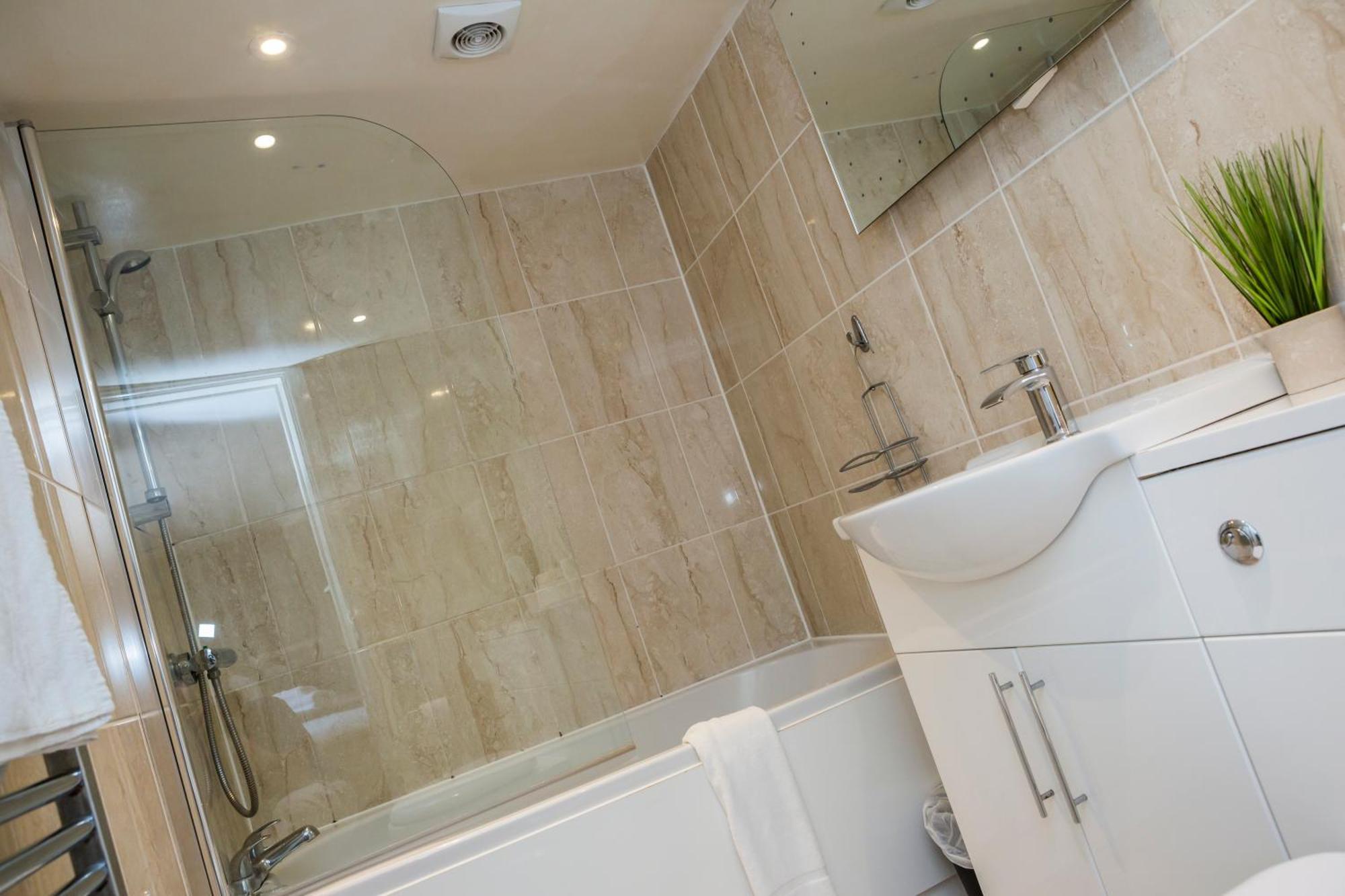 The Black Swan Inn Horsham St Faith Ngoại thất bức ảnh