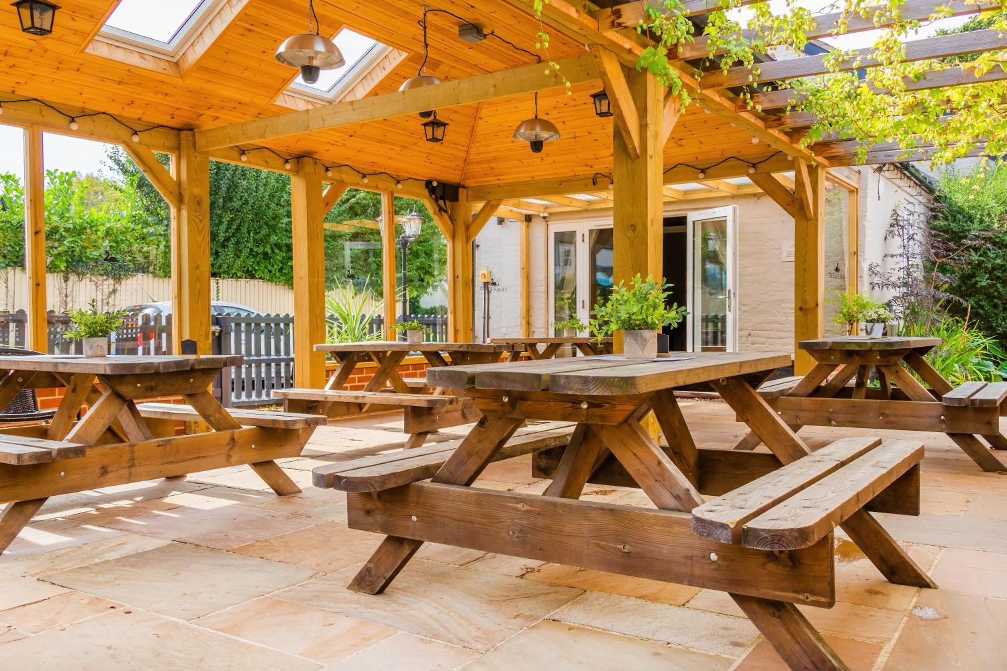 The Black Swan Inn Horsham St Faith Ngoại thất bức ảnh
