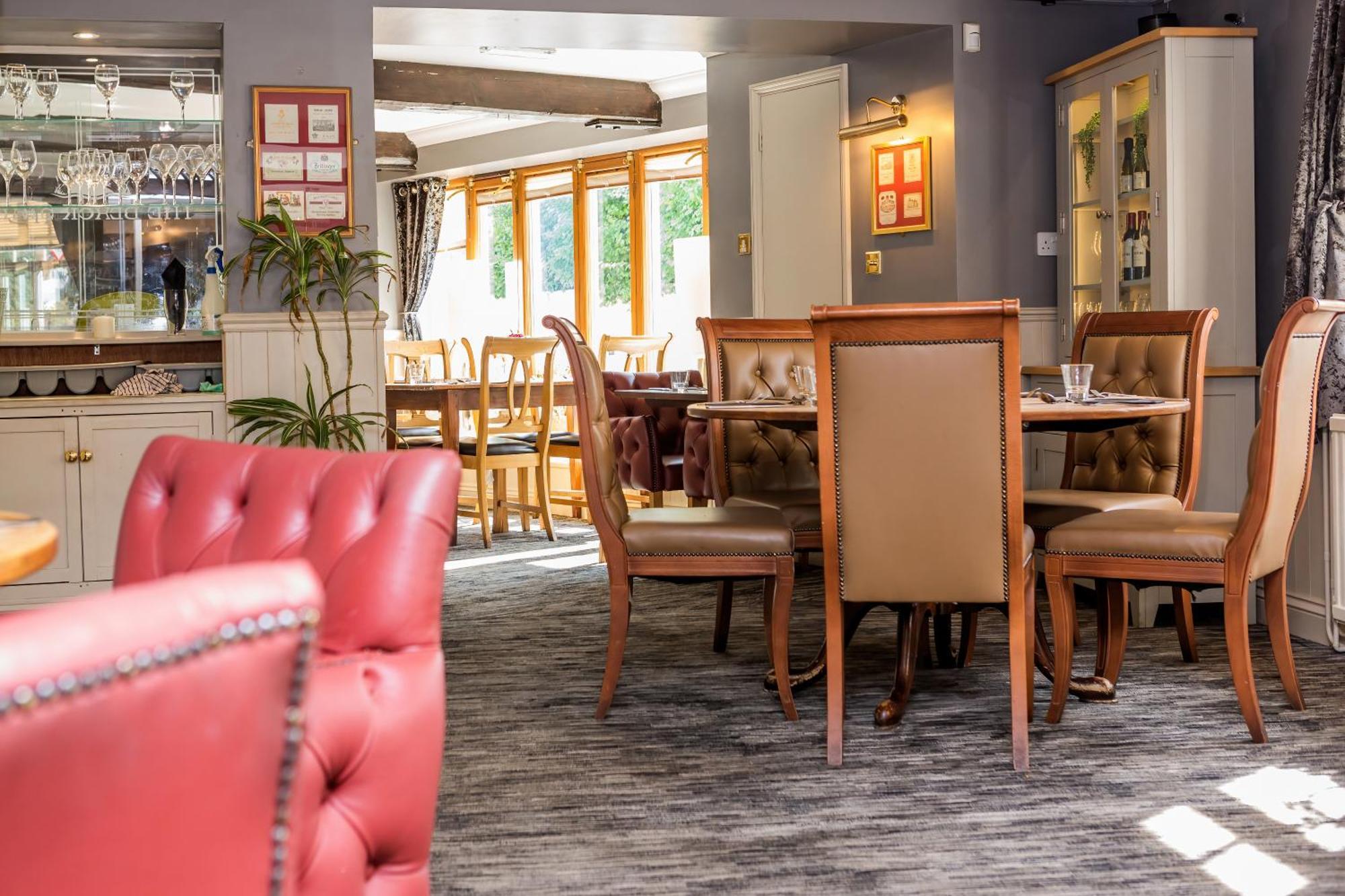 The Black Swan Inn Horsham St Faith Ngoại thất bức ảnh