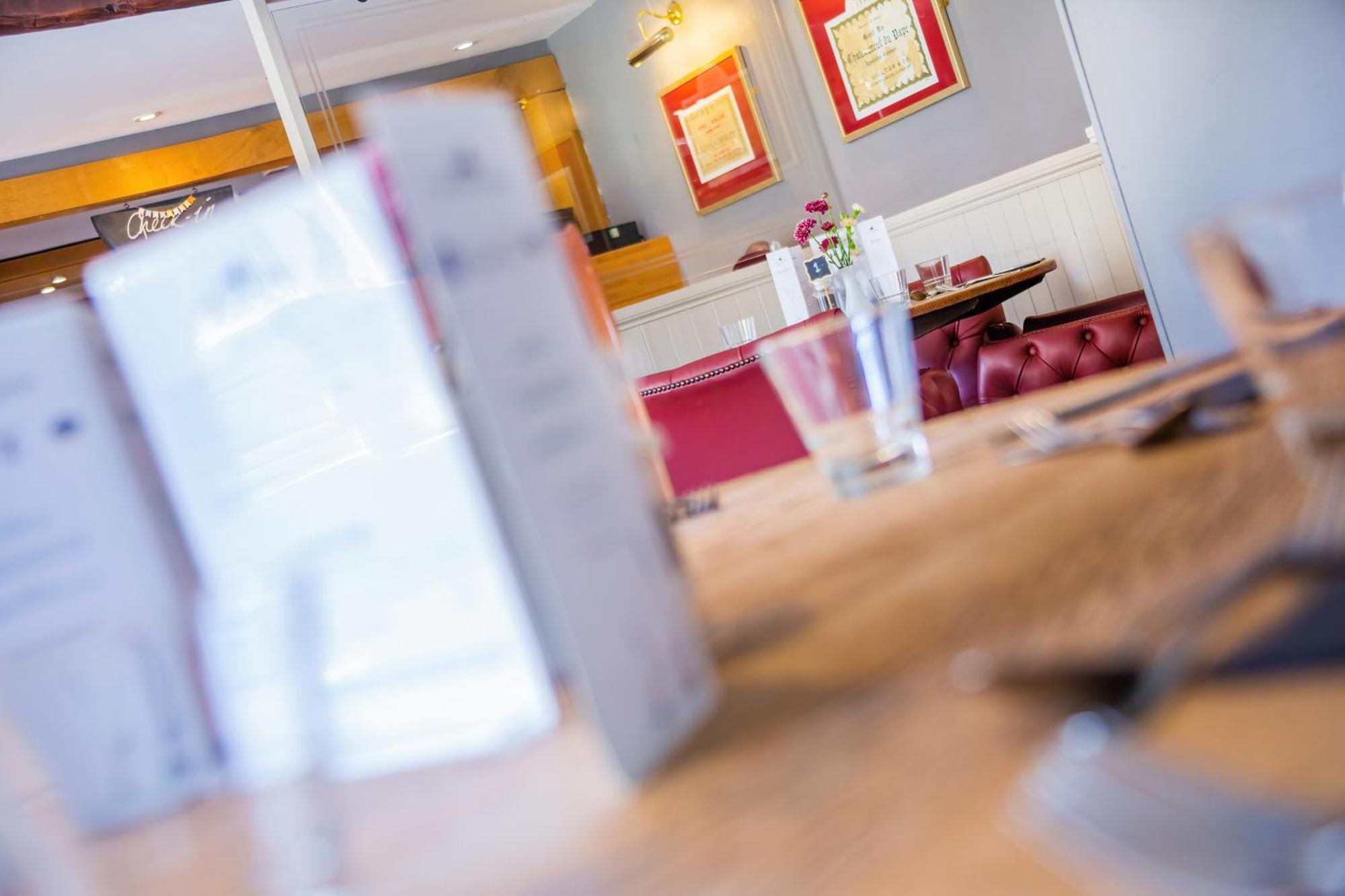 The Black Swan Inn Horsham St Faith Ngoại thất bức ảnh